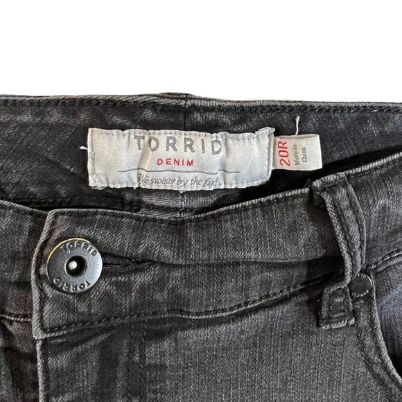 Torrid Black Jeans High Rise Ultra Skinny Size 20 Patchwork Moon Star Rhinestone - Picture 12 of 13